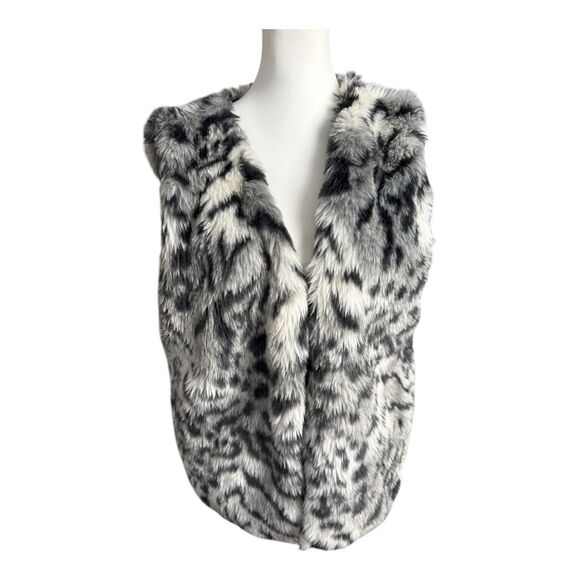 Universal Fashion Jackets & Blazers - Cozy Soft Faux Fur Open Front Leopard Animal‎ Print Mobwife Money Sz M